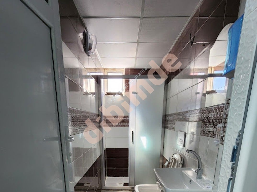 Image 0
